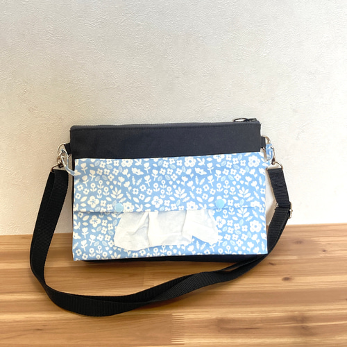 BOXティッシュポケット付き(取り外し可)❤︎サコッシュ 【tissue