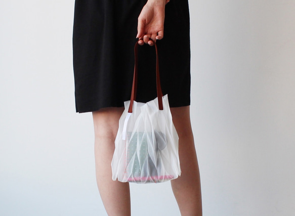 超軽量！zero：Pleats bag - S（ヘリンボーン）：プリーツ　バッグ　軽い　透ける 1枚目の画像