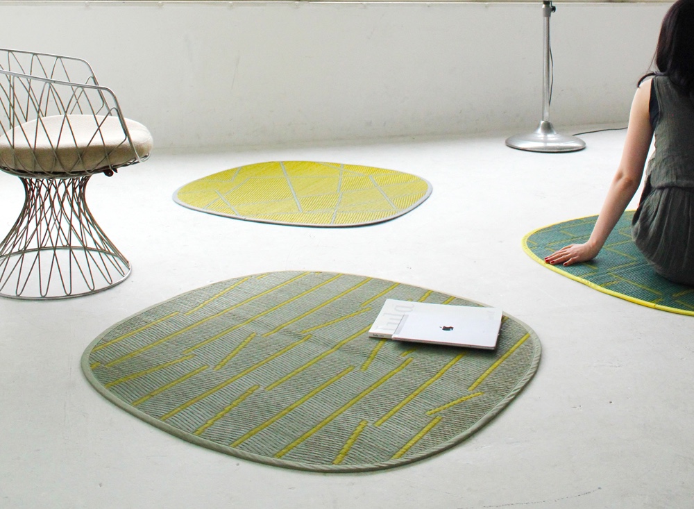 OTO い草：ラグマット - S（ 国産 畳 天然素材 抗菌 消臭 ござ 快適  楕円 デザイン ラグ 敷物）