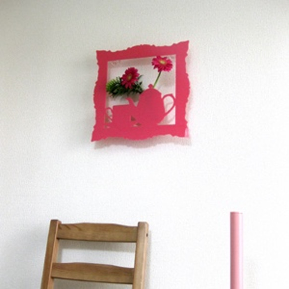SHADOW　壁掛花器（ティー）ピンク 1枚目の画像
