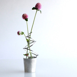 HOOP（MARU）：花器（花瓶 錫 曲がる 延命効果錫 結婚祝い 錫婚式 能作 母の日 抗菌） 2枚目の画像