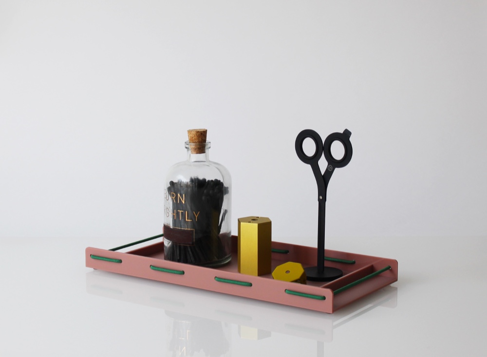 SEW：トレー（ソウ・アクリル・紐・ステーショナリー）