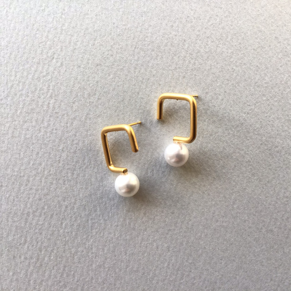 square pearl pierce /L'arc 2枚目の画像