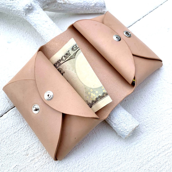 “免運費” Nume 皮革 [摺紙製成的雙卡套可用於多件！ ] 以美麗的糖果色生長的無粉底皮革 第2張的照片