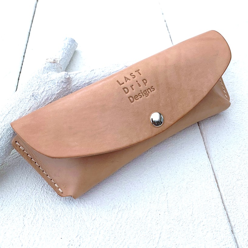 マグネットホック メガネケース ワイド 牛革 レザー ヌメ革 本革 日々を刻む日記帳 nfl pst Creema店