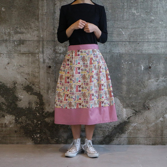 ブティック柄　フレアスカート　カラフル　薄小豆系　ふんわりスカート　ウェストゴム 2枚目の画像