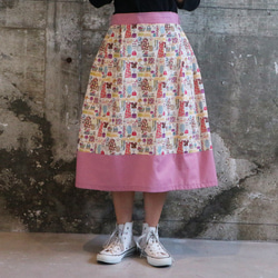 ブティック柄　フレアスカート　カラフル　薄小豆系　ふんわりスカート　ウェストゴム 5枚目の画像