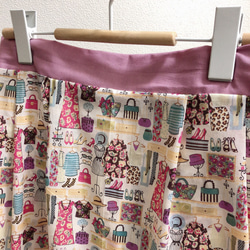 ブティック柄　フレアスカート　カラフル　薄小豆系　ふんわりスカート　ウェストゴム 6枚目の画像
