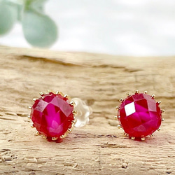 再再販【14kgf】ルビーの蕾◇ Synthetic rubies◇シンプルスタッドピアス 5枚目の画像