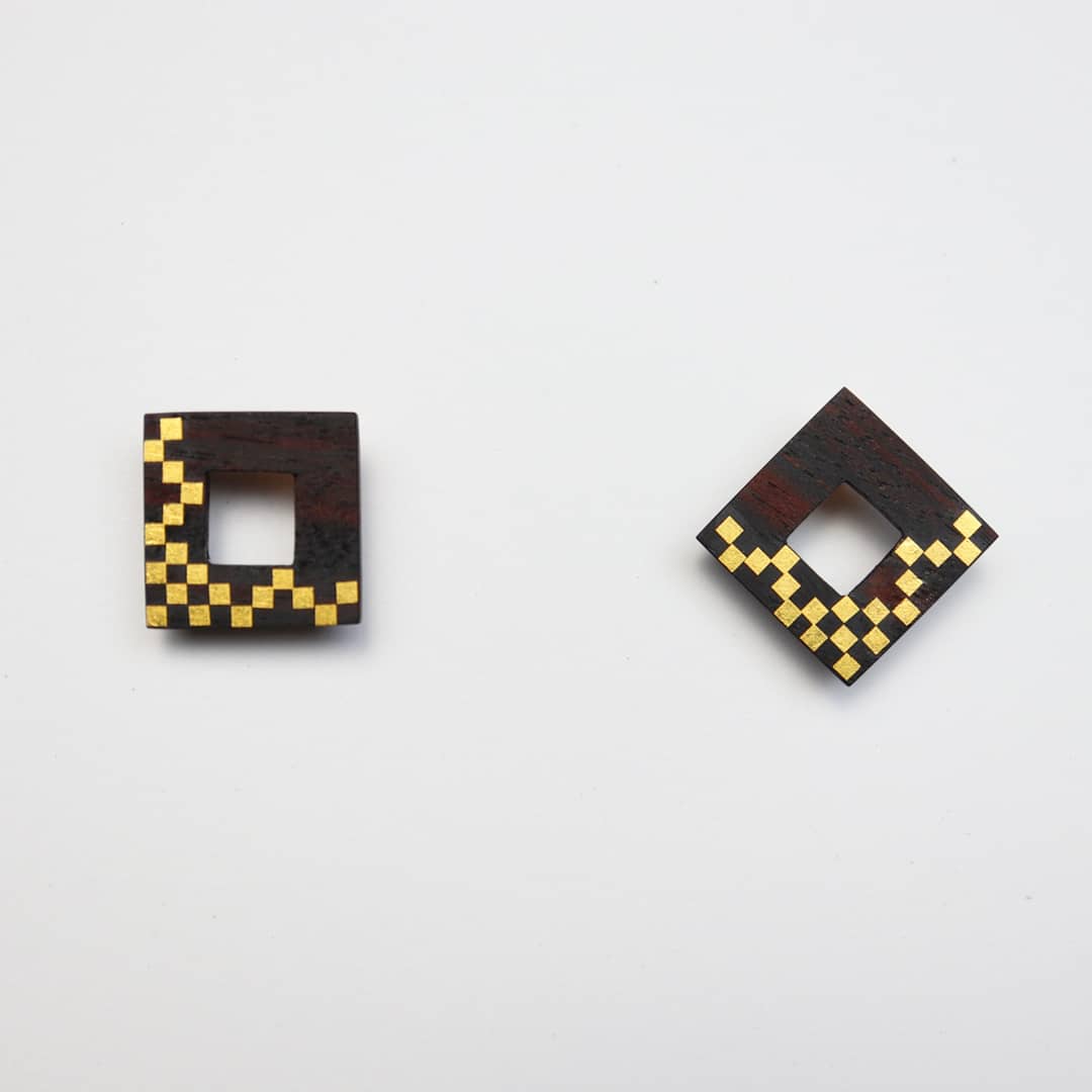 伝統工芸截金ピアス《霰 》arare