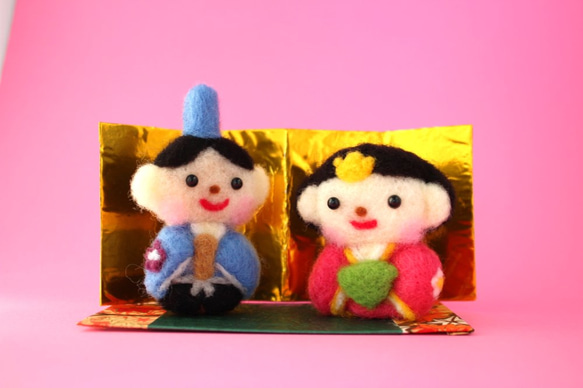 お内裏様とお雛様　３月の飾り物　桃の節句　ひな祭り　羊毛フェルト 1枚目の画像