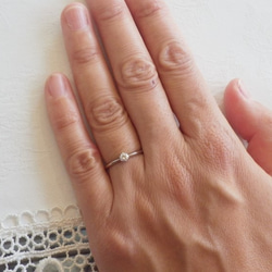 普段使い出来る婚約指輪　Pt900　６本爪ダイヤリング　約０．１ct 3枚目の画像