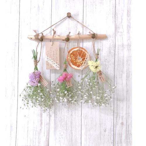 sold!ドライフラワー ♡かすみ草、スターチスガーランド sold!ドライフラワー ♡かすみ草、スターチスガーランド