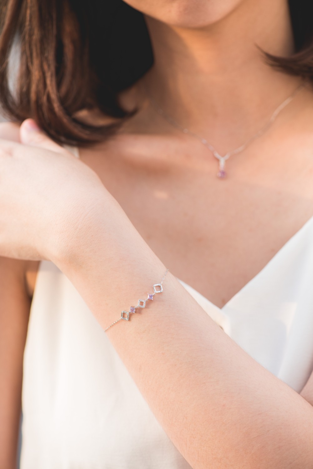 K10シンプルスクエアブレスレットホワイトダイヤモンドブレスレット気質が良い