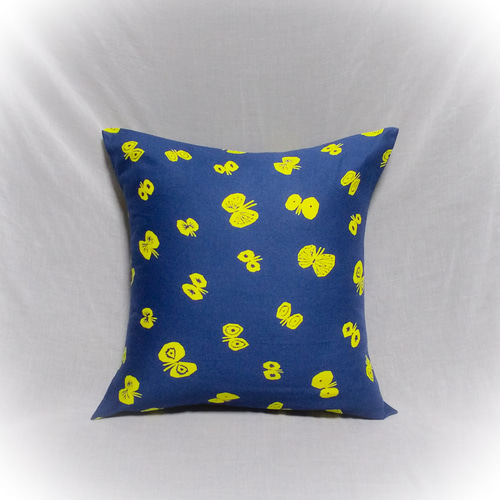 sale!【送料無料】ミナペルホネン クッションカバー hanahane ネイビー