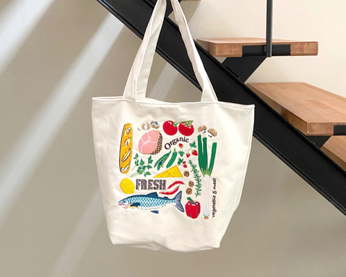 刺繍生地⋆*❁*大きめト－トバッグ⋆*❁*ハンドメイド 1_0b66986f40bb6a6f8d7dd829f073