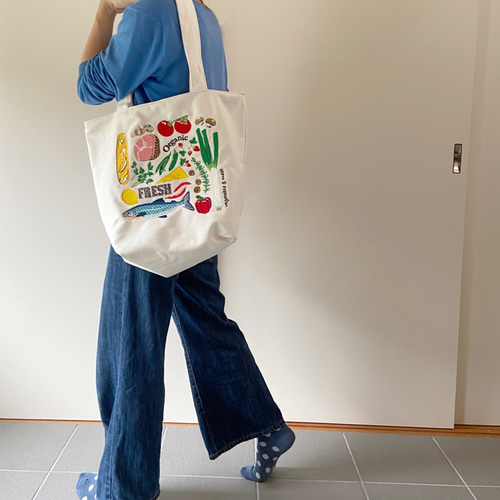 野菜たっぷり柄 刺繍 エコ/トートバッグ トートバッグ NANAKSA