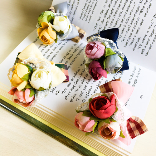 英国庭園の薔薇の花束コサージュ(ヘアクリップ)◇ ネイビー＆パープル