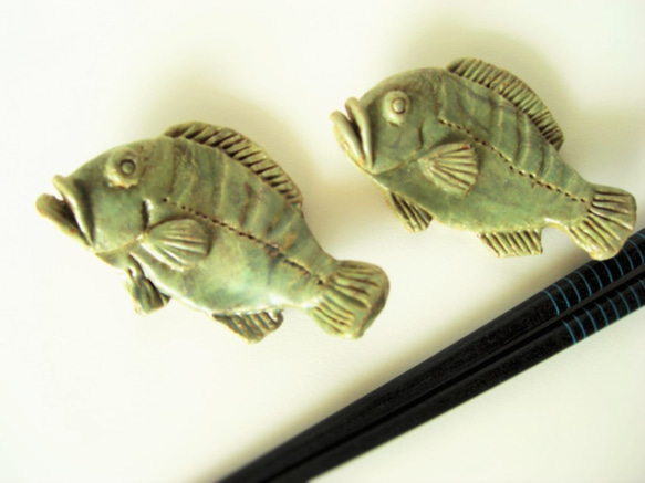 箸置き　黒鯛（チヌ）　薄緑色(2個セット） 4枚目の画像