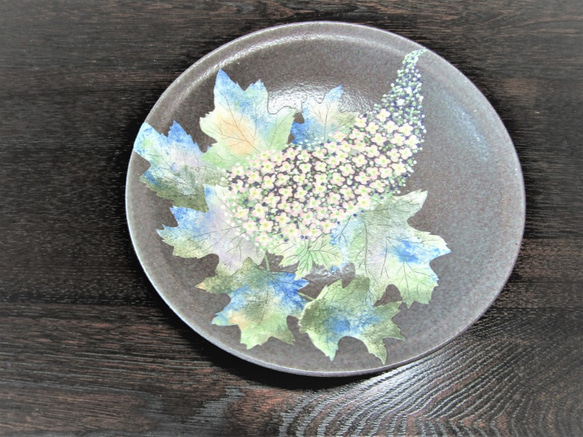 盛り皿・柏葉紫陽花（かしわばあじさい） 1枚目の画像