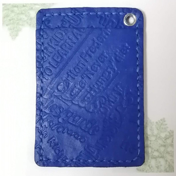 本革　レザー　ブルー　ハンドメイド　パスケース　ハトメ付き　カードケース 4枚目の画像