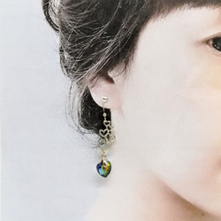 【外科不銹鋼耳環】綠色♥心形Suncatcher耳環 第3張的照片