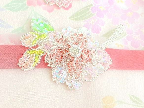 【sale】八重桜のブローチ　オートクチュール刺繍 5枚目の画像