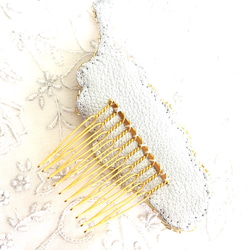 現在受注製作★オートクチュール刺繍による天使の羽　ブローチ/ヘアコーム 5枚目の画像