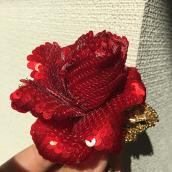 オートクチュール刺繍艶やかなルージュレッドの薔薇 9枚目の画像