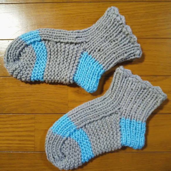 毛糸くつした☆ レッグウォーマー／For Woman＆Kids【 Blue & Gray 】 2枚目の画像