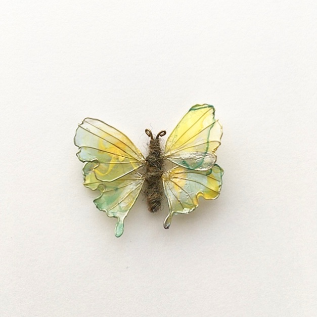 置物　蝶々 Amazon.co.jp: バカラ Baccarat クリスタルフィギュア ラッキー