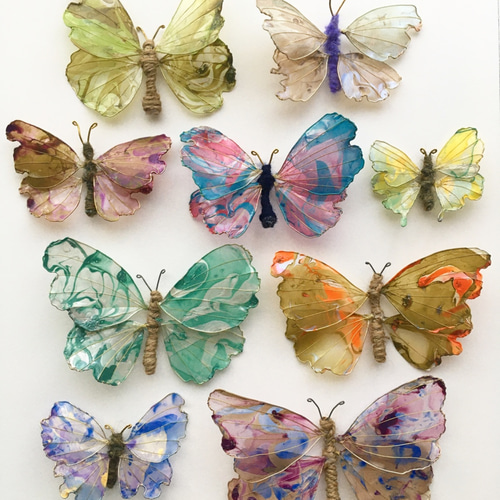 置物　蝶々 Amazon.co.jp: バカラ ラッキー バタフライ パピヨン 蝶 動物