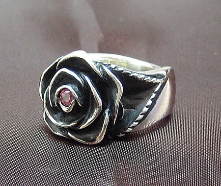 《queen rose》薔薇リング｜silver925・鏡面＋燻し・キュービックジルコニア・選べるカラー・ペアリング