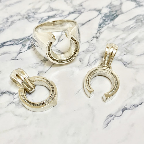 馬蹄・horse shoe・ホースシュー・ネックレス・ペンダントトップ
