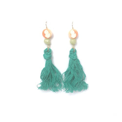 【限定商品】antique like button arrange green tassel 4枚目の画像
