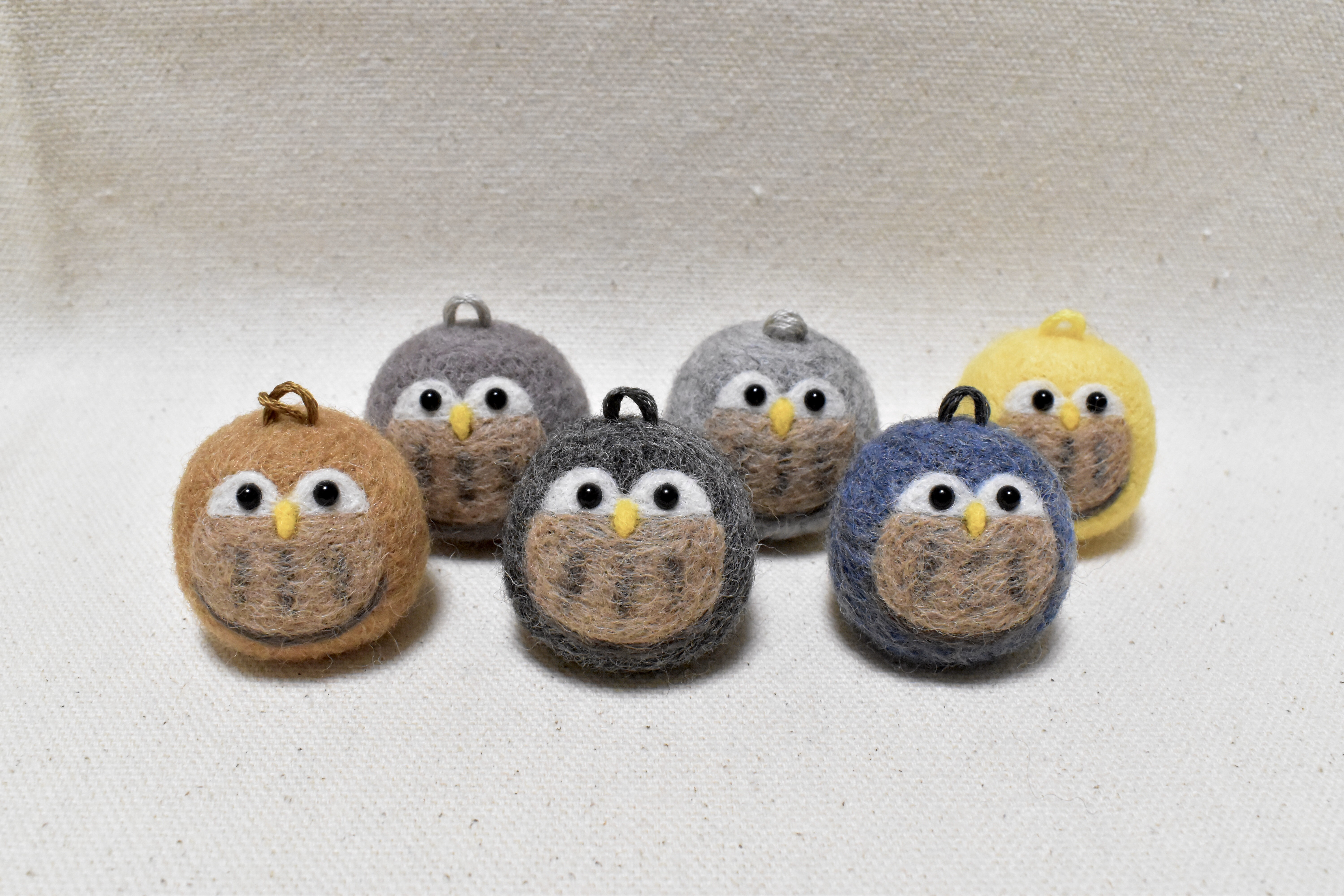 まるっとフクロウ (小) 3㎝ 羊毛フェルト oginomi 通販 8280363