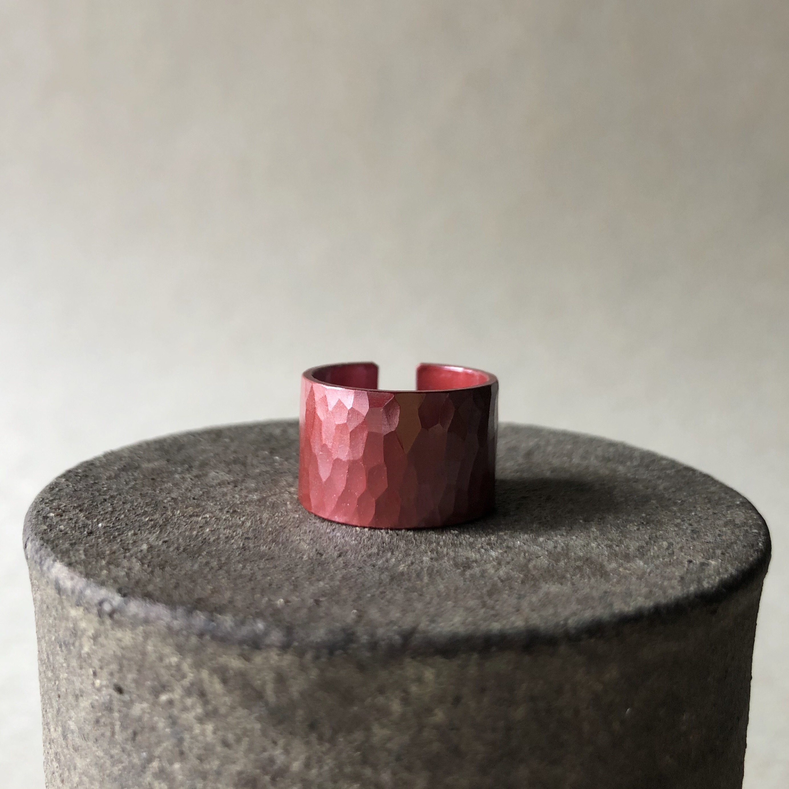 緋銅「鎚目のリング」12mm幅/薄厚