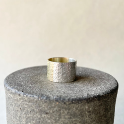 SV925/黃銅「古堡雙色戒指」12mm寬/薄厚度 第2張的照片