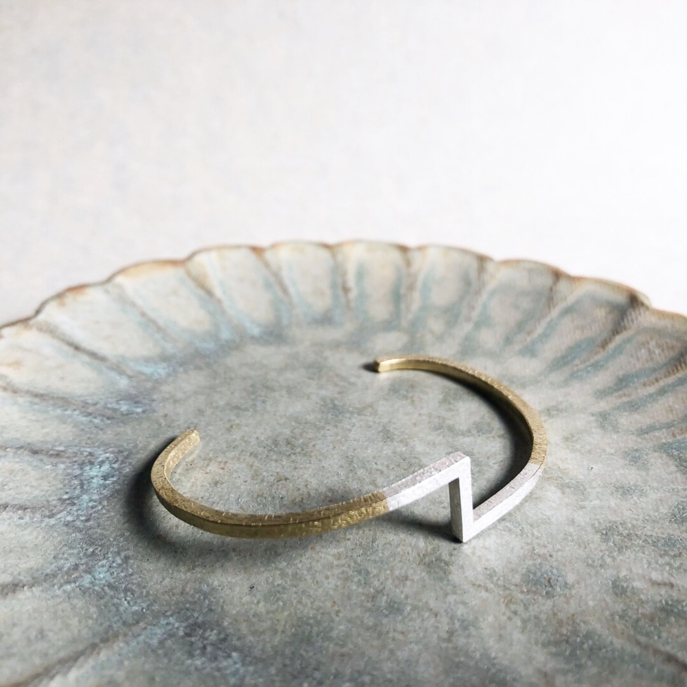 SV925/真鍮「コーナーバイカラーバングル」