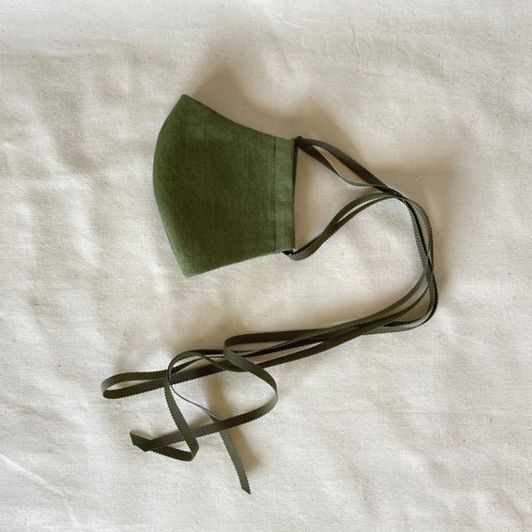 【リボンマスク】リネンツイル［オリーブグリーン］・ロングリボン・Mサイズ・立体マスク 5枚目の画像