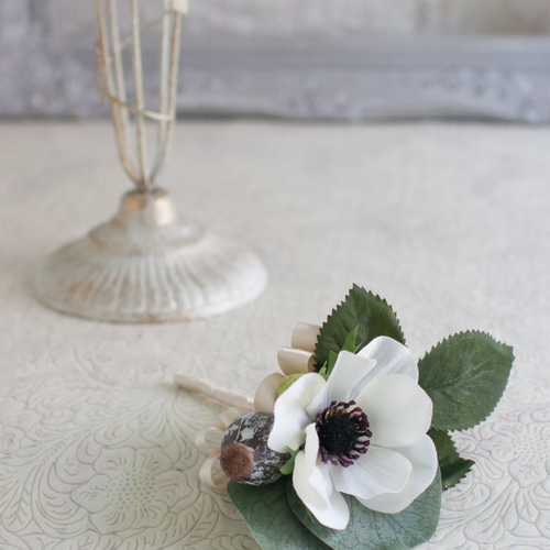 ウェディングブーケ】実がアクセント！白いアネモネとバラのナチュラル