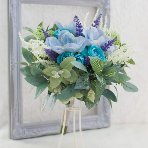 ウェディングブーケ】きらきら輝くアイスブルーのアネモネとバラの