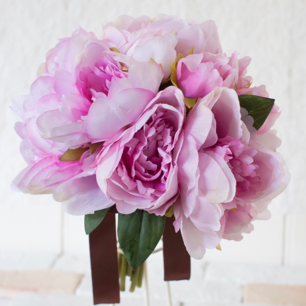 【ウェディングブーケ】ふんわり可愛いピンク芍薬のクラッチブーケ・ブートニア付き（CD0004）