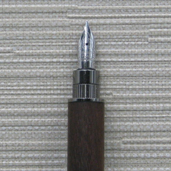 磁鐵帽鋼筆圓珠筆可以更換還有一個附加說明。印度紫檀 (Dalbergia sissoo) 第4張的照片