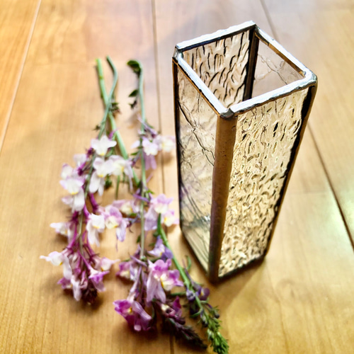 クラッケルとオーロラガラスのスクエア一輪挿し☆ステンドグラス