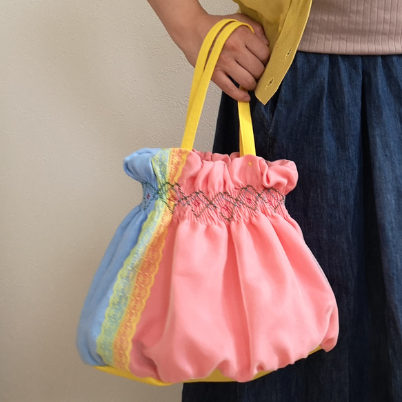 シャーベットカラーのふんわり切り替えギャザーバッグ（オレンジピンク）ｰ Fluffy smocking bag ｰ 10枚目の画像