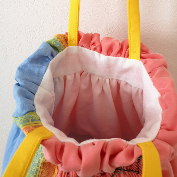 シャーベットカラーのふんわり切り替えギャザーバッグ（オレンジピンク）ｰ Fluffy smocking bag ｰ 3枚目の画像