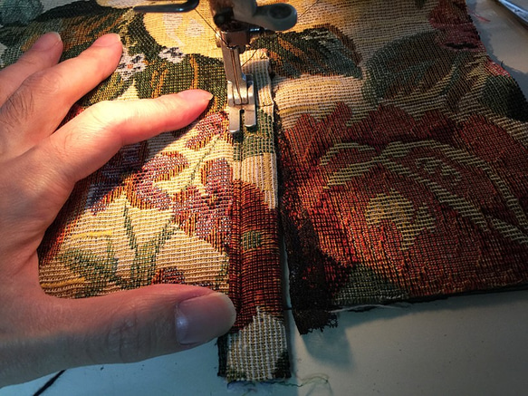 【1点もの・デザイン画付き】ゴブラン織りボックスプリーツ切り替えワンピース（KOJI TOYODA） 8枚目の画像