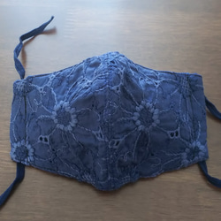 刺繍マーガレット紺 立体マスク(キッズ) 1枚目の画像