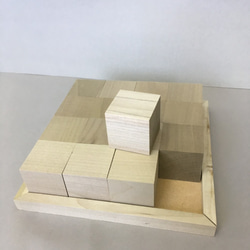 【天然木材使用】6種デザインを楽しめる木製さいころパズル 3枚目の画像